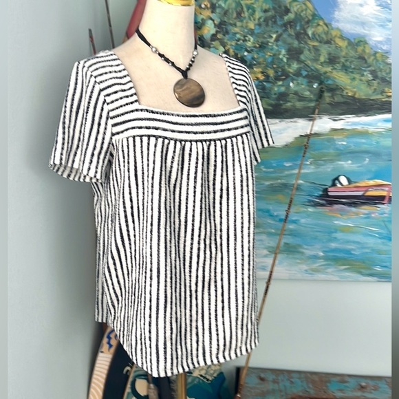 ⭐️Lucky Brand,Slimming,Vertical Striped Black/Cream,Top,Pull-Over,Size L - Picture 2 of 12